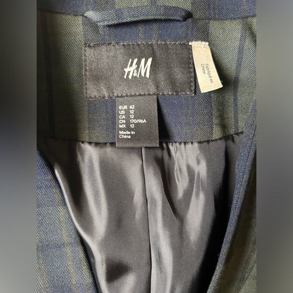 H&M collarless open black watch plaid tartan blazer - Picture 9 of 9